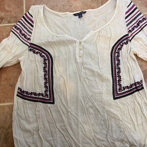 White embroidered American Eagle shirt
